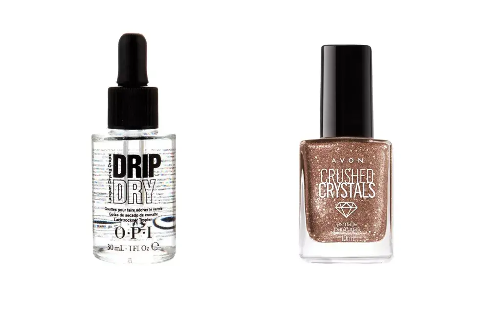 Top coat de secado rápido Drip Dry, Opi, $1057. Esmalte con polvo de cristales 3D Crushed Crystals, Avon, $400.