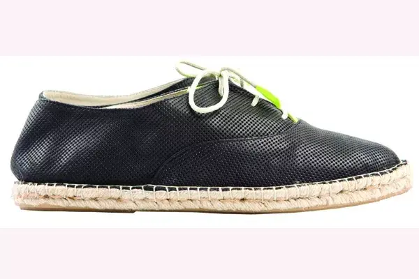 Estilo alpargata (Prüne, $569)