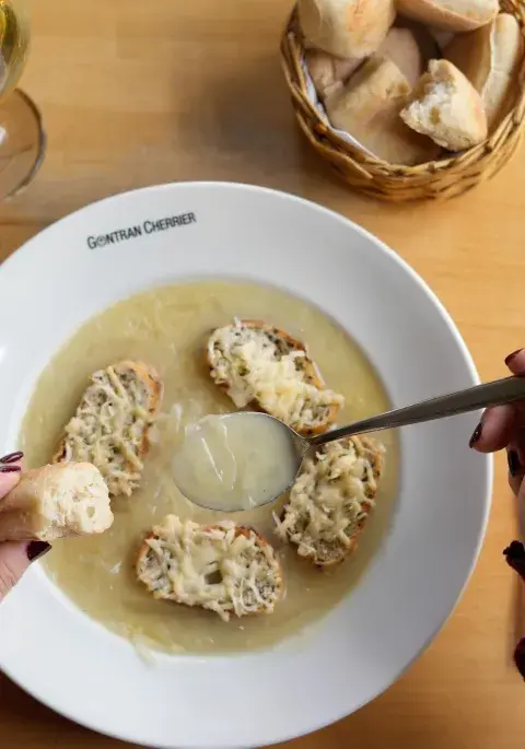 sopa de cebolla