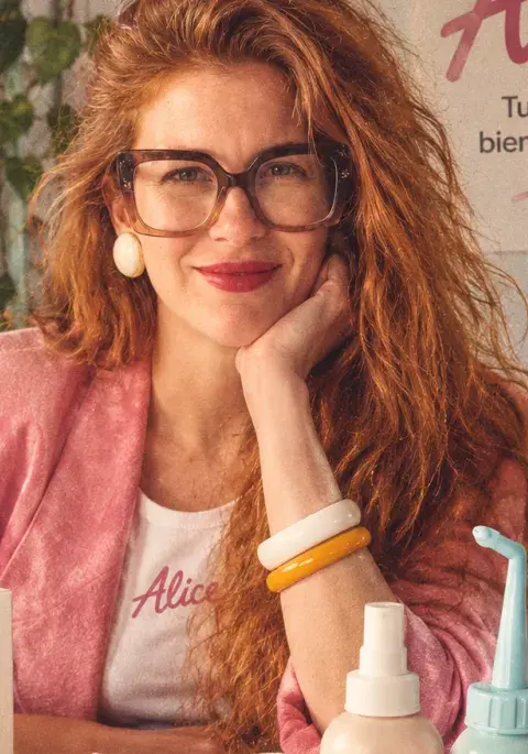 Alice en los 80 según la IA