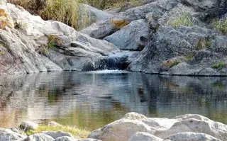 La olla natural Cartagena está en torno al nacimiento del Agua de Oro.