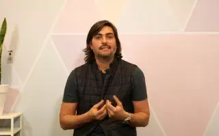 Cómo generar prototipos y nuevos productos Ramón Beláustegui nos da las claves para generar prototipos y nuevos productos.