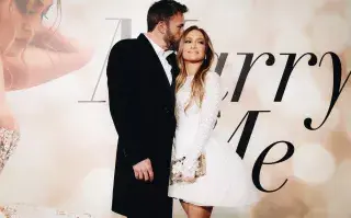 Jennifer Lopez y Ben Affleck durante el estreno de Marry Me