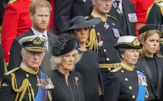 funeral-reina1.jpg