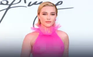 Florence Pung con su vestido con transparencias durante julio 2022.
