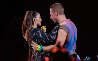 Chris Martin y Tini Stoessel cantaron juntos en el estadio de River Plate.