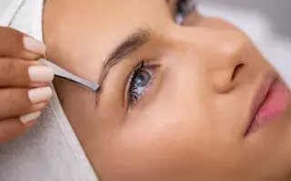 Depilación de cejas