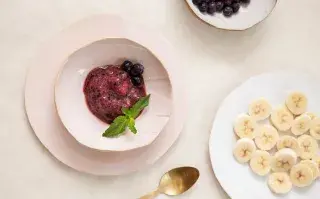 Receta de helado de arándano y banana.