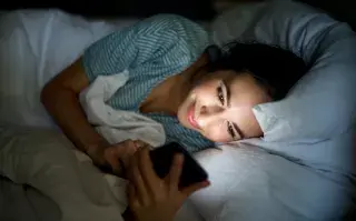 dormir-celular.jpg