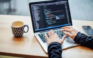El sector de tecnología encabeza la demanda de empleo.