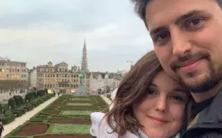 Juliana y Thomas en Bruselas, Bélgica.