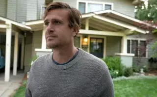 Jason Segel protagoniza Shrinking.