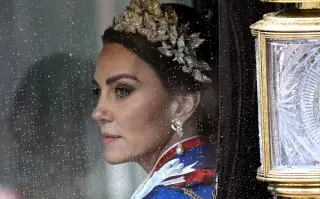 Kate Middleton en el carruaje en el que llegó a la coronación de Carlos III.