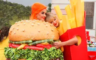 Taylor Swift y Katy Perry: la verdadera historia detrás de la polémica pelea entre las cantantes Luego de años de rumores, las cantantes se unieron para enviar un mensaje de apoyo y tolerancia a la comunidad LGBTIQ+.