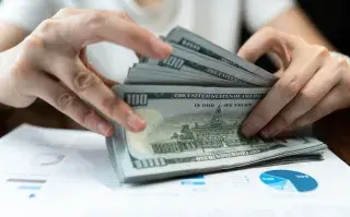 Las claves para conseguir un trabajo remoto y ganar un sueldo en dólares Dólar tarjeta: qué pasará con los viajes al exterior tras la nueva suba.