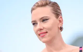 Scarlett Johansson contó cuál es fuerte motivo por el cual no tiene redes sociales.