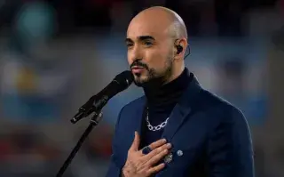 El popular cantante, Abel Pintos, será el encargado de entonar las estrofas del himno nacional en la previa del partido entre la Selección Argentina y Colombia.