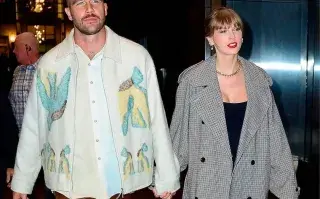 Taylor Swift está de novia con el jugador de fútbol americano Travis Kelce.