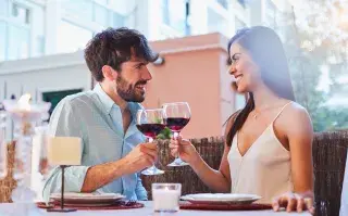 ¿Me quiere como amiga o como algo más? Señales para tener en cuenta.