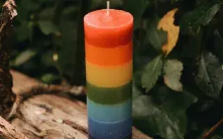 Vela de los 7 colores: cómo usarla para conectar con los ángeles.