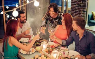 Fiestas de fin de año: basta de pensar en las calorías Celebración: disfrutemos sin pensar en las calorías.