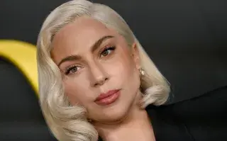 El look de Lady Gaga en la premiere de Maestro.