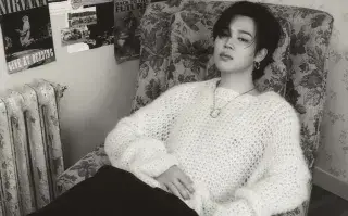 Jimin presentó su canción, Closer Than This.