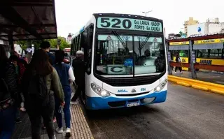 Aumentaron los boletos de colectivos y trenes.
