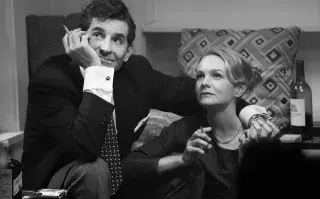 Bradley Cooper y Carey Mulligan protagonizan Maestro.