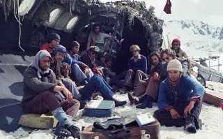 Los actores y las personas reales de La sociedad de la nieve.