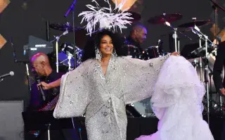 A sus 79 años, Diana Ross es la nueva musa de Saint Laurent Diana Ross es la nueva musa de Saint Laurent.