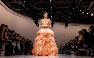 Elegimos 10 de los mejores vestidos que vimos en la Paris Fashion Week.
