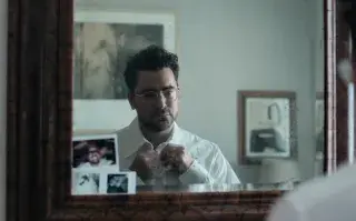 Dan Levy escribe, dirige y protagoniza esta dramedia romántica.