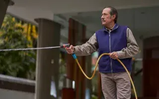 Guillermo Francella confirmó que ya terminó de filmar la tercera temporada de El Encargado.