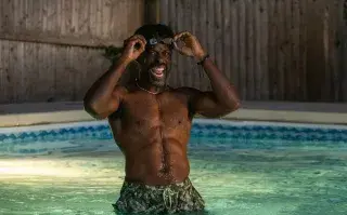 Sterling K. Brown en la película Ficción estadounidense (American Fiction)