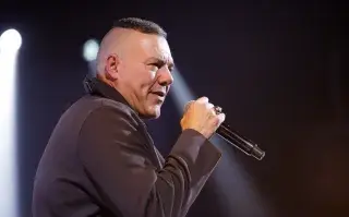 Fernando Ruiz Díaz en el tributo a Soda Stereo, Gracias Totales.