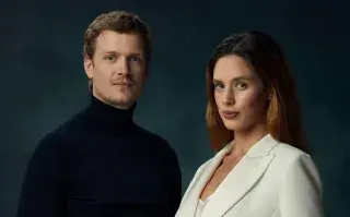 Delfina Chaves y Martijn Lakemeier, protagonistas de Máxima y pareja en la vida real.