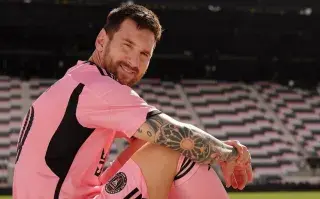 Lionel Messi luciendo los colores del Inter Miami.