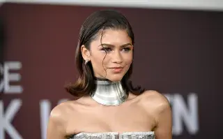 Tendencia Wet Hair: el paso a paso para replicar en casa el peinado de las celebrities Zendaya durante el 2024 ESSENCE Black Women In Hollywood Awards.