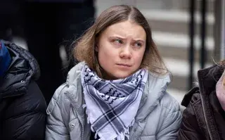 Greta Thunberg, la activista climática, fue arrestada junto a otros manifestantes en La Haya