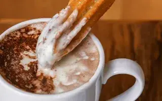 Día Mundial del Cacao: dónde tomar los mejores chocolates calientes en Buenos Aires dolce_chocolate_y_churros.png