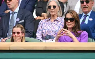Kate Middleton en Wimbledon con un vestido violeta