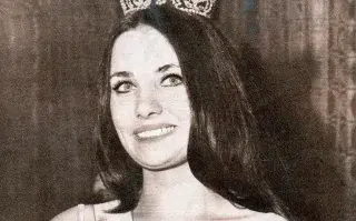 María del Carmen Sabaliauskas, de Miss Argentina a piloto de Aerolíneas Argentinas Coronas y alas: El viaje de María del Carmen Sabaliauskas desde los concursos de belleza hasta los cielos del mundo