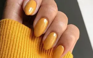 Uñas amarillas
