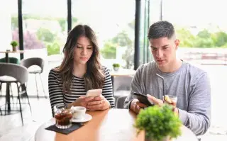 Adicción al celular: cuál es el tratamiento para superar la nomofobia
