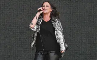 ¿Viene Alanis Morissette a Lollapalooza Argentina? Lo que se sabe hasta ahora Foto de un show de Alanis Morissette en Boston.