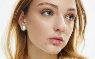 Modelo maquillada
