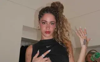 La cantante argentina está de vacaciones con sus amigas y compartió imágenes con sus fans de su nuevo estilismo beauty.