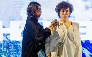 Luján Header en su desfile de BAFWEEK.