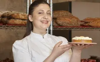 Julia Debicki, pastry chef en Betular Patisserie